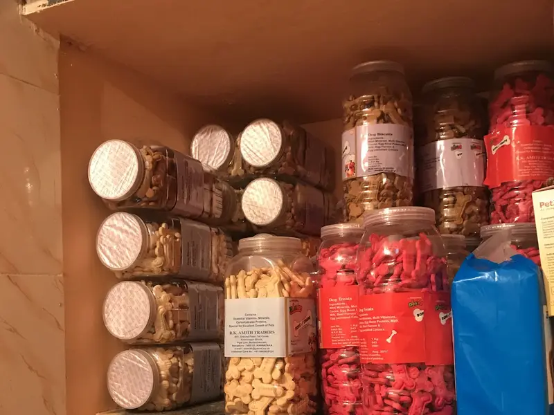Universal Pet Store, photo 3