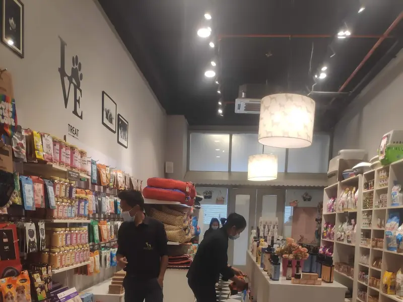 Heads Up For Tails Pet Store & Spa, photo 5
