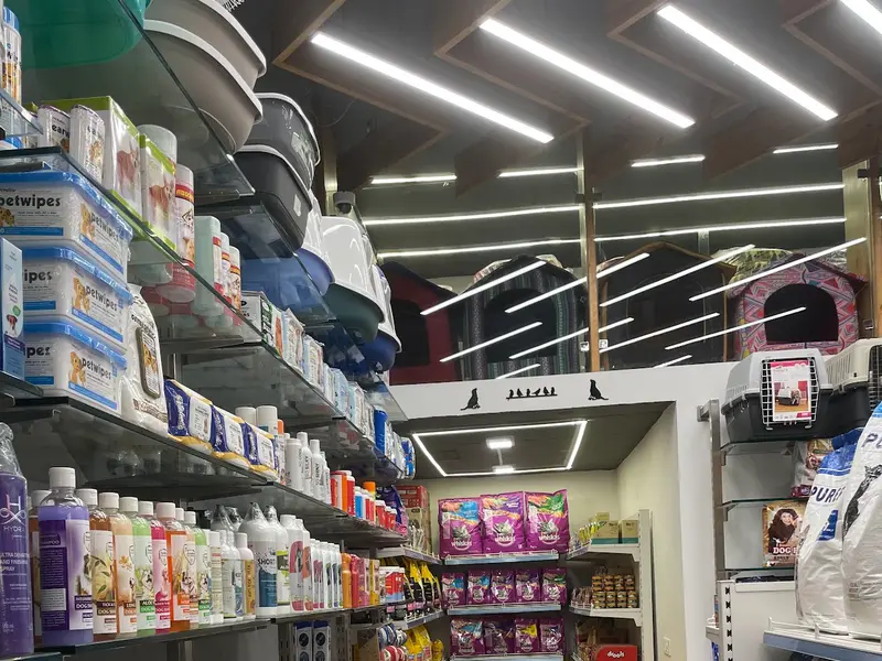 ANIL'S 22 - THE PET SHOP, photo 5