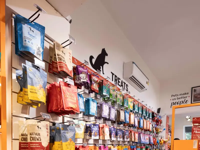 Heads Up For Tails Pet Supply Store | Khan Market, Delhi, photo 4