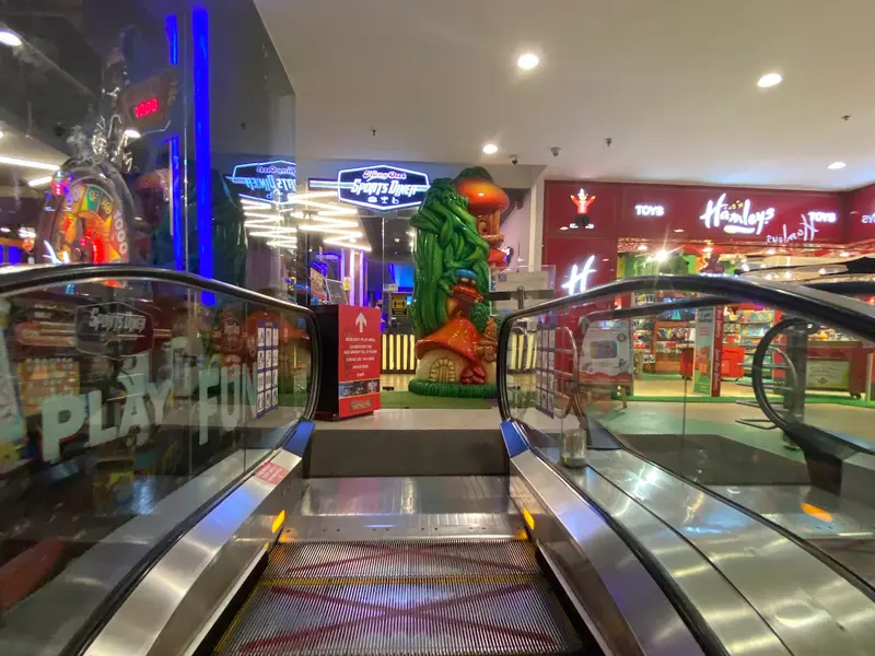 Heads Up For Tails Pet Supply Store | Select Citywalk, New Delhi, photo 5