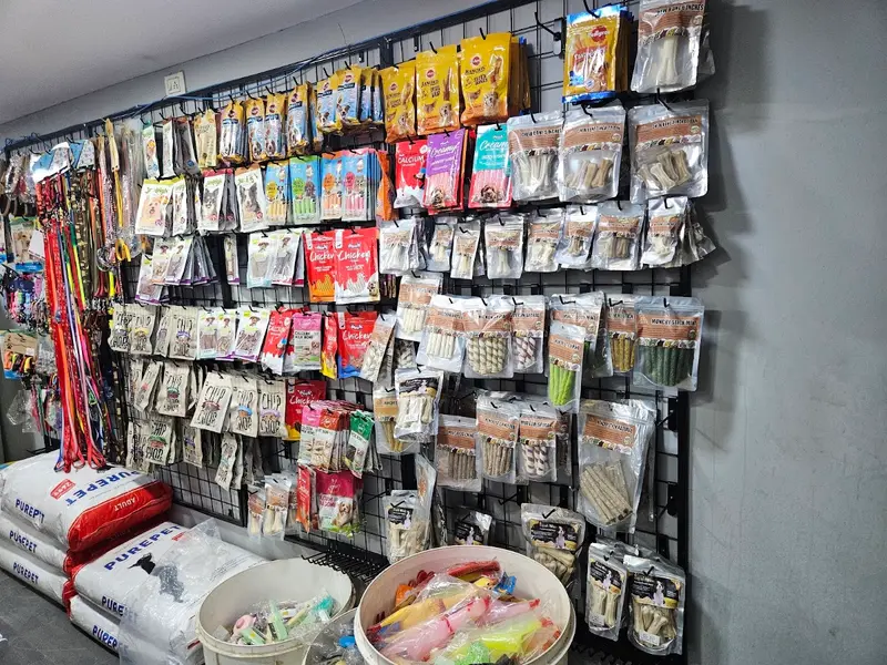 Classic pet medical and accessories store, photo 4